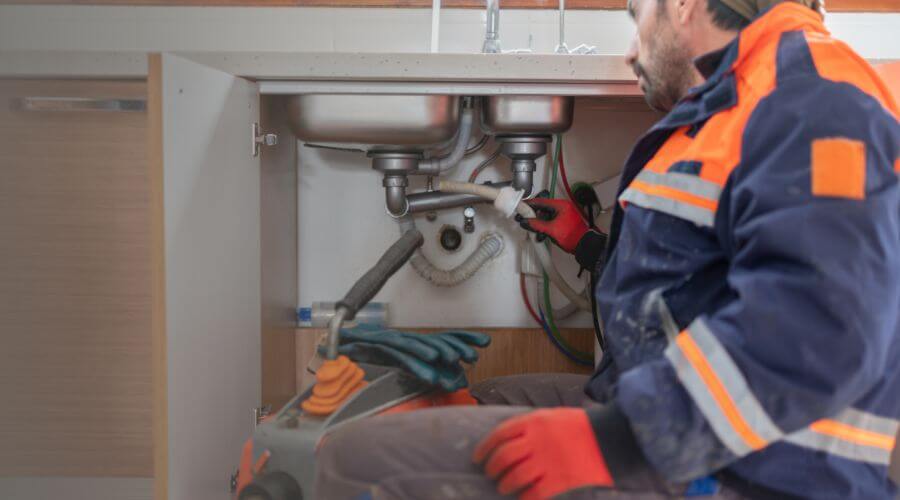 Professional slab leak plumber services in Carrizozo, NM